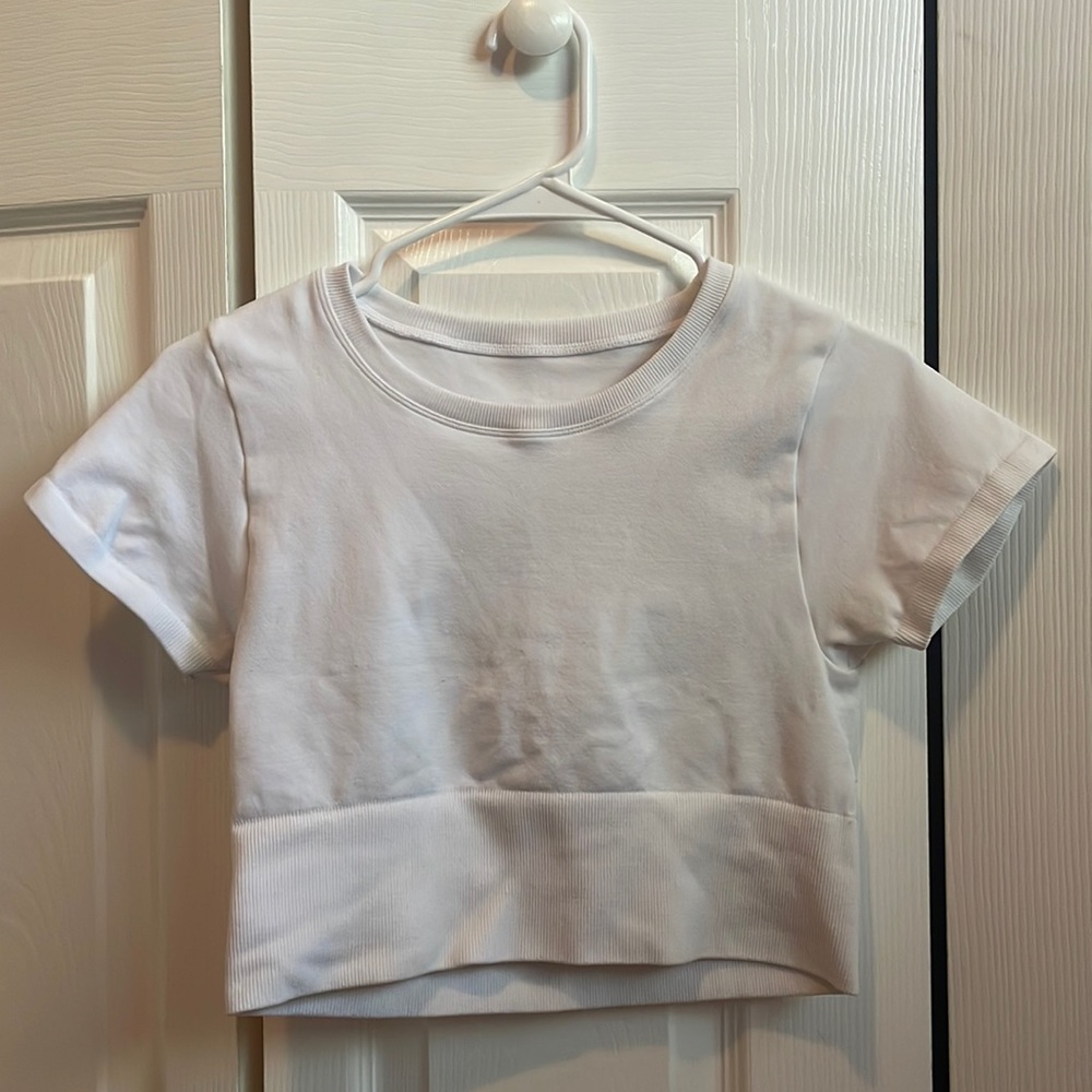 aerie white shirt sleeve shirt